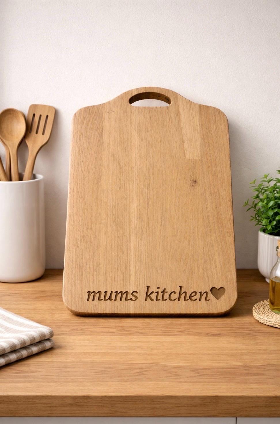 Personalized Oak Chopping Board - Laser Engraved Kitchen Gift / Mother’s Day gift