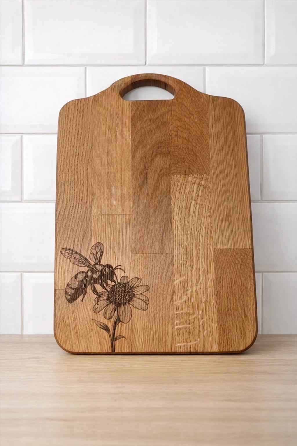 Engraved bumble bee solid Oak Chopping Board | Rustic Kitchen Decor | farmhouse decor