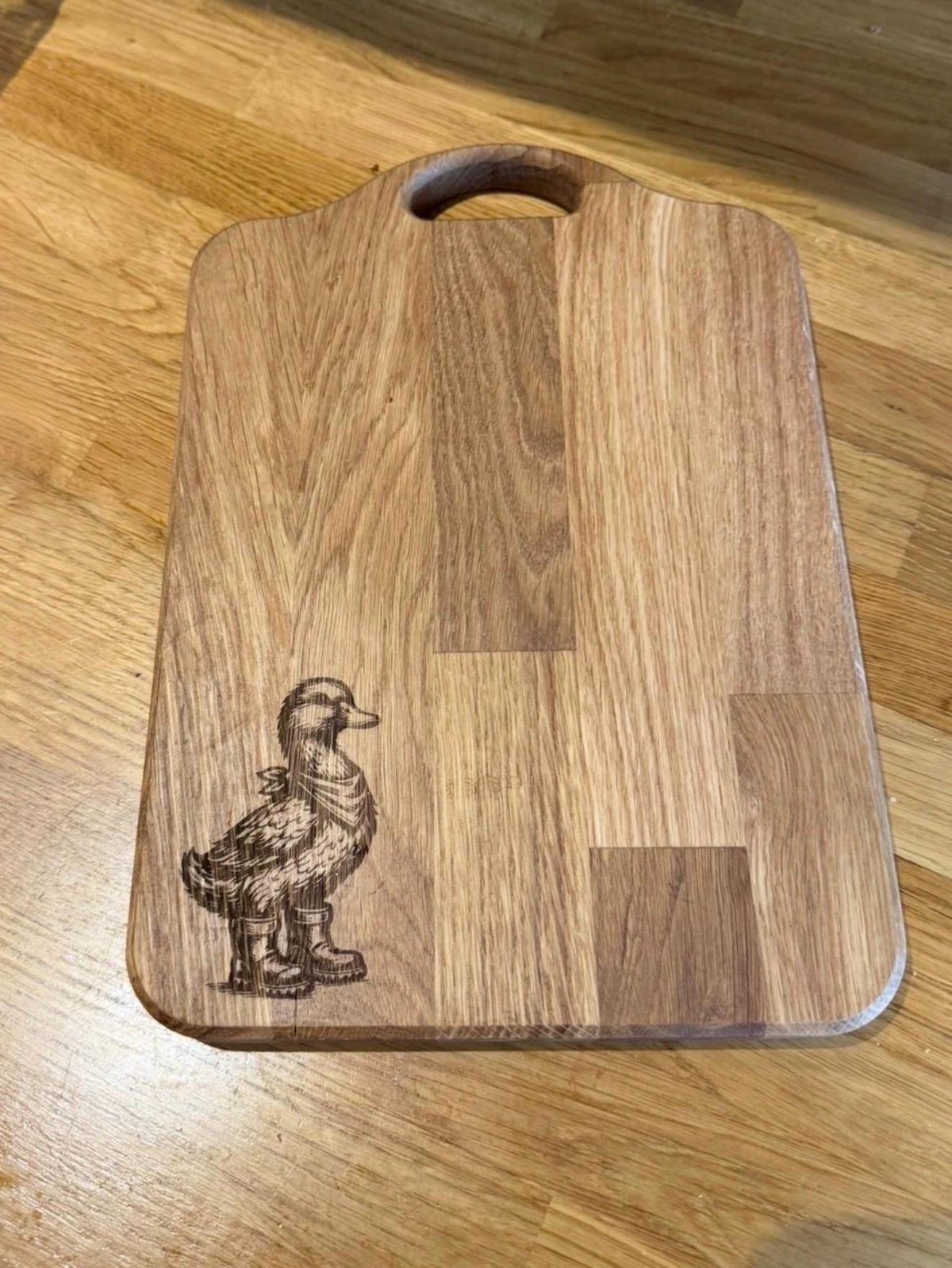 Solid Oak Chopping Board – Engraved Duck Design, Rustic Kitchen Gift