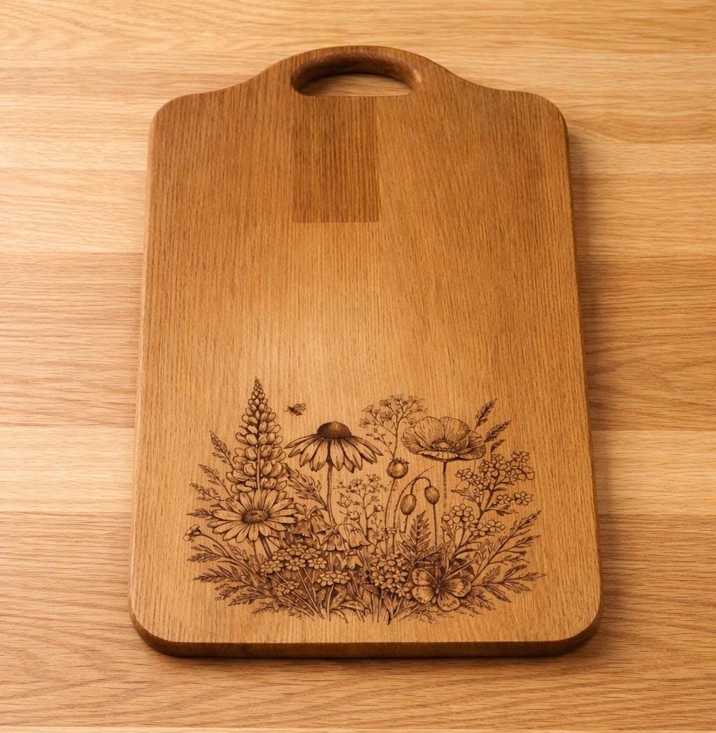 Wildflower engraved wooden oak chopping board - oak - 22mm