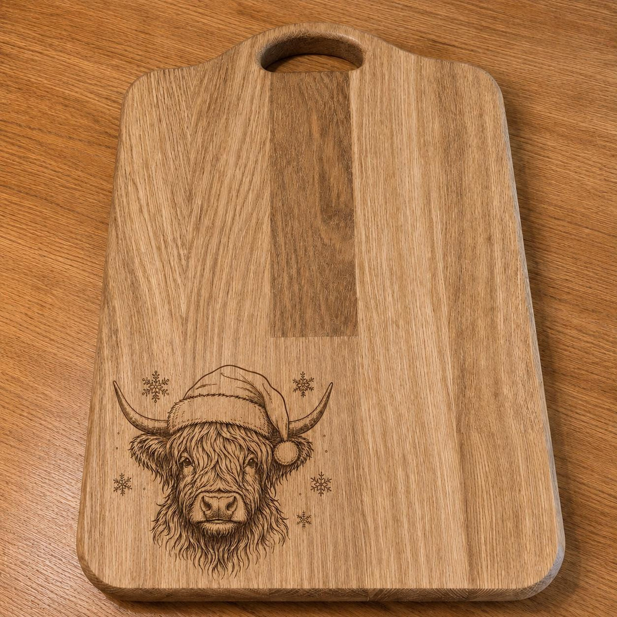 Christmas Highland Cow Chopping Board | Engraved Solid Oak Board | Highland Cow Christmas Gift | Festive Kitchen Gift