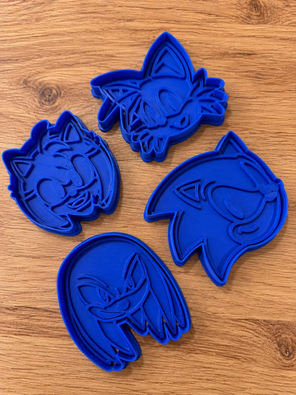 Sonic Inspired Cookie Cutter Set – 4 Character Biscuit & Fondant Stamps
